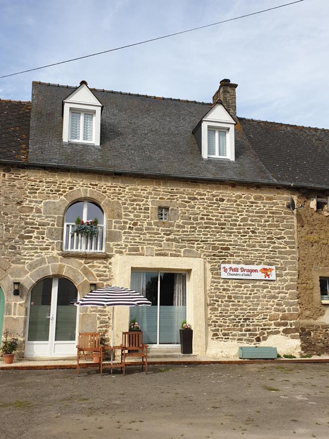 Le Petit Dragon Bed and Breakfast Plumaudan Buitenkant foto